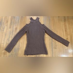 Brown off the shoulder small guess sweater